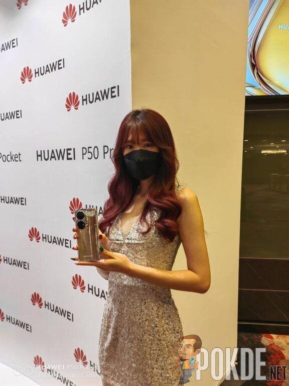 HUAWEI P50 Pocket Review Camera Sample